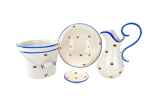 Conjunto de Cerâmica Tradicional Portuguesa – Balde, Bacia, Jarro e Saboneteira
